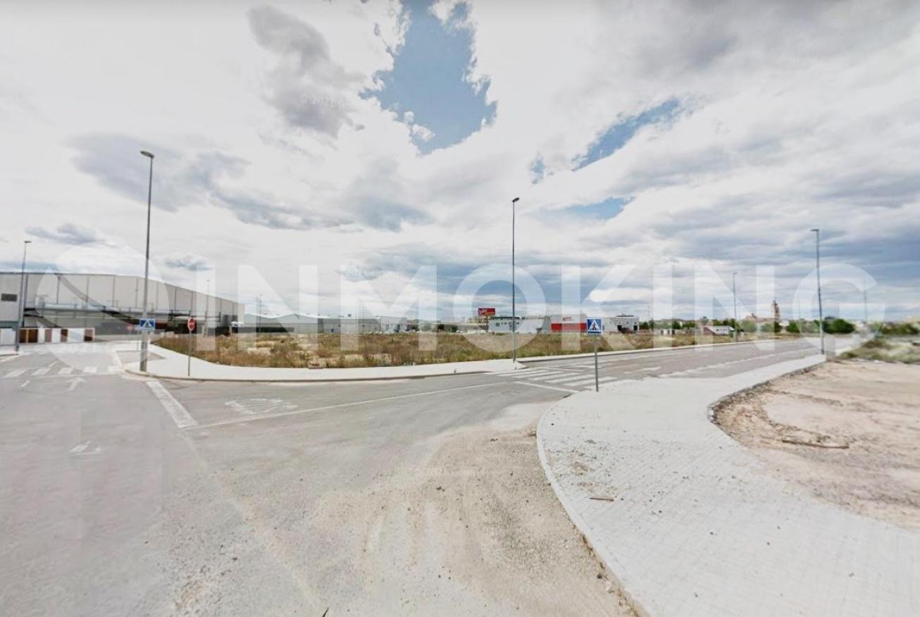 Foto de la propiedad Solar industrial a dos calles en venta - Sollana 